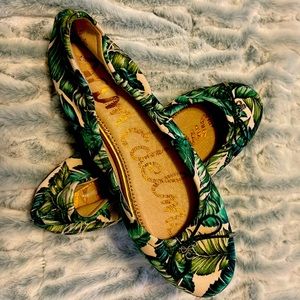 Sam Edelman flats.